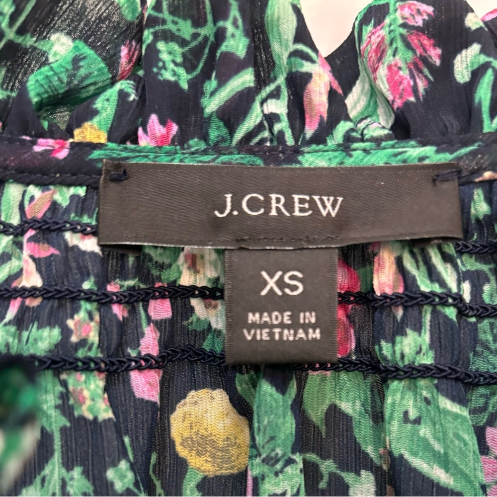 J Crew drapey tie-neck ruffle top in winter garden floral - Picture 4 of 6
